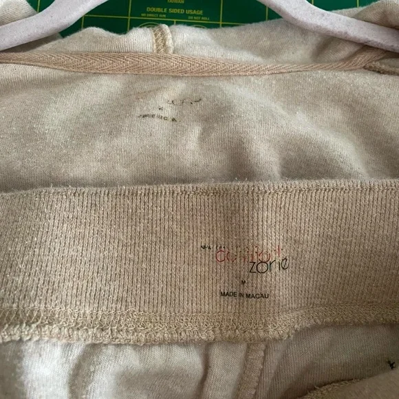 Vintage Y2K Glam Tracksuit Set ☕️ - Picture 7 of 7